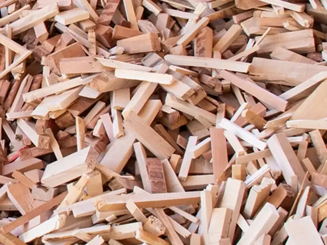 Premium Brennholz Buche 25 cm – 1,6 SRM lose geschüttet